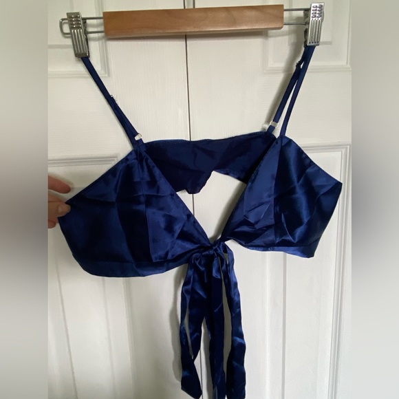 SHEIN Royal Blue Satin Crisscross TieBack Cami Top & Split Hem Pants - Size L - Picture 7 of 8